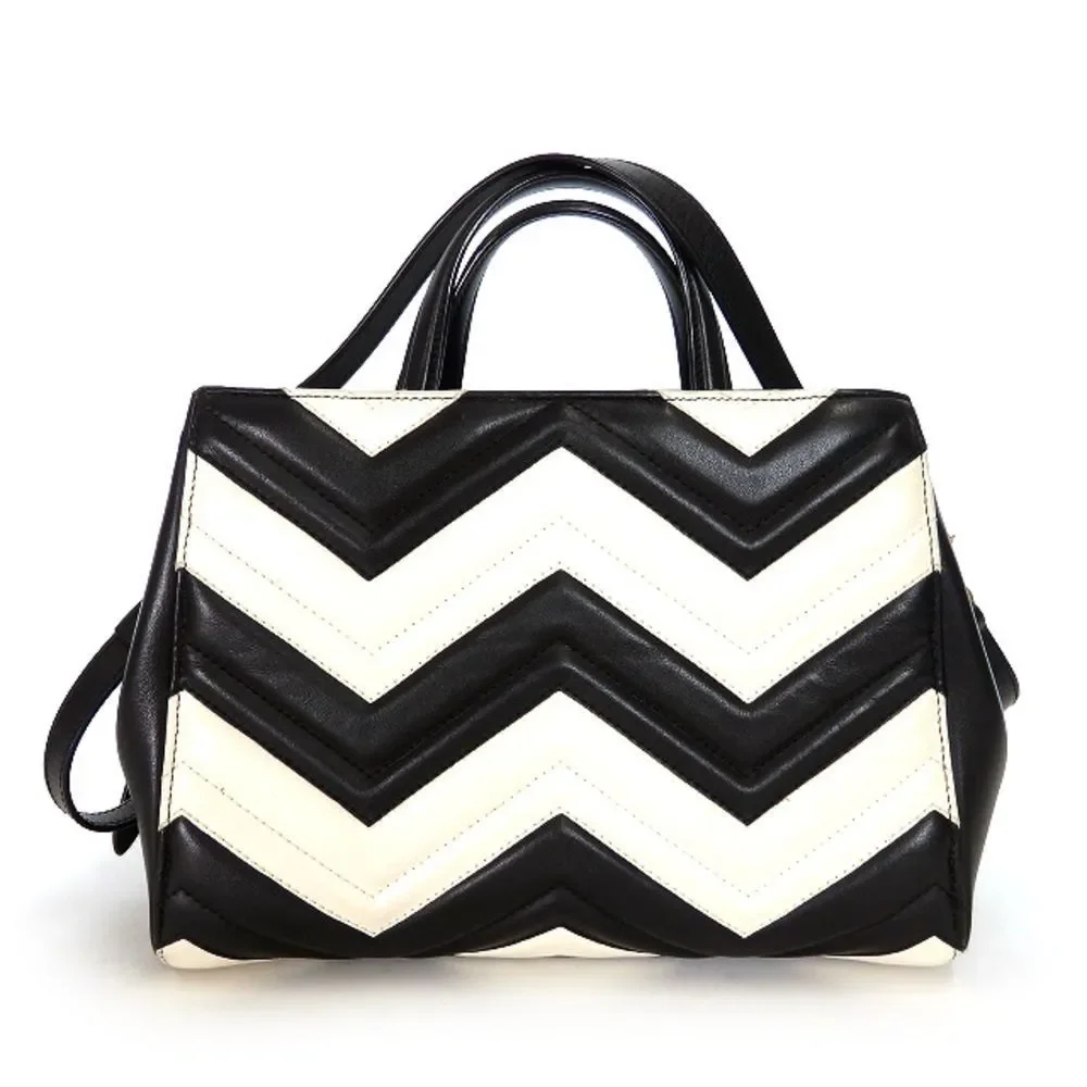 Gucci GG Marmont Shoulder Bag White Black